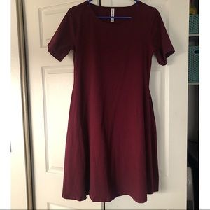 Maroon dress with pockets